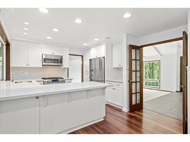 $665,000 | 11255 Southwest Viewmount Court, Tigard, OR 97223