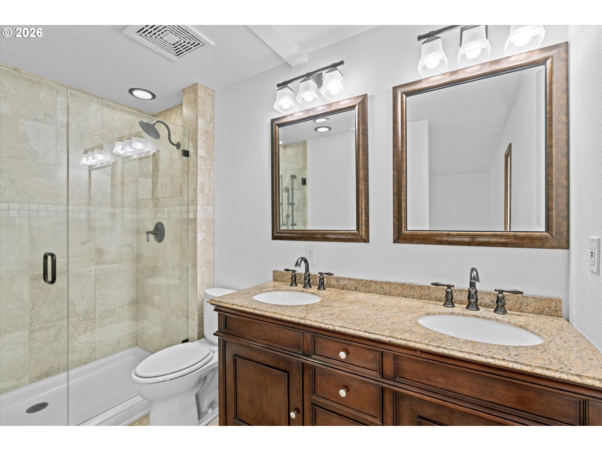 11255 Southwest Viewmount Court Tigard, OR 97223 - Photo 25 of 48 Bathroom, Attached