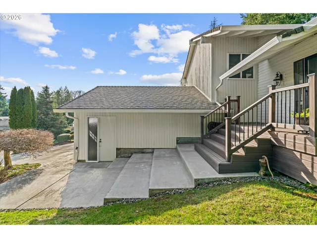$665,000 | 11255 Southwest Viewmount Court, Tigard, OR 97223