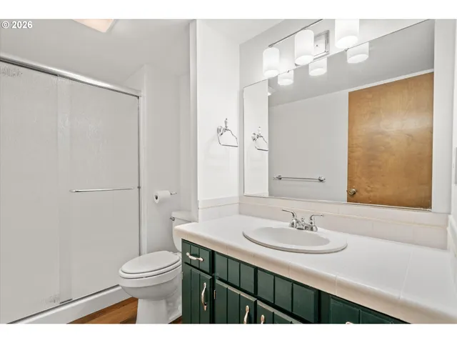 $665,000 | 11255 Southwest Viewmount Court, Tigard, OR 97223