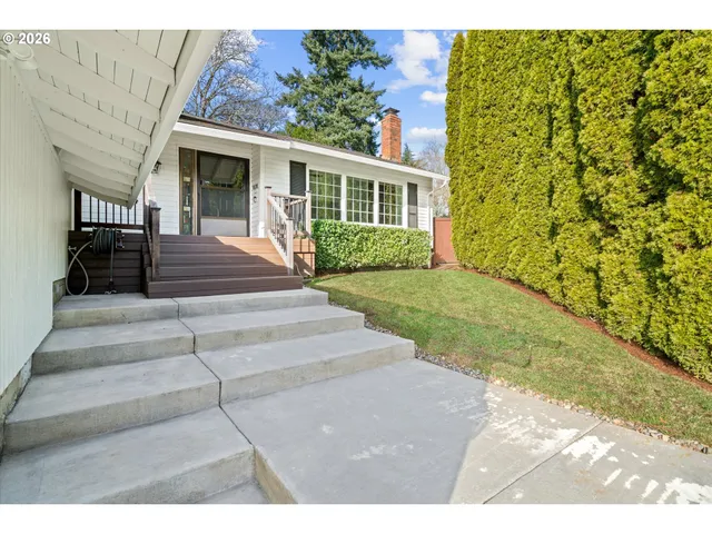 $665,000 | 11255 Southwest Viewmount Court, Tigard, OR 97223