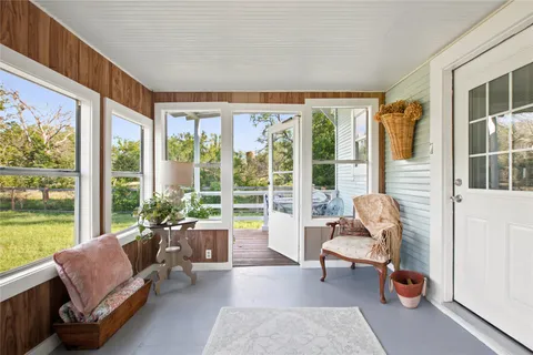 $499,000 | 372 Old Lockhart Road, Lockhart, TX 78644