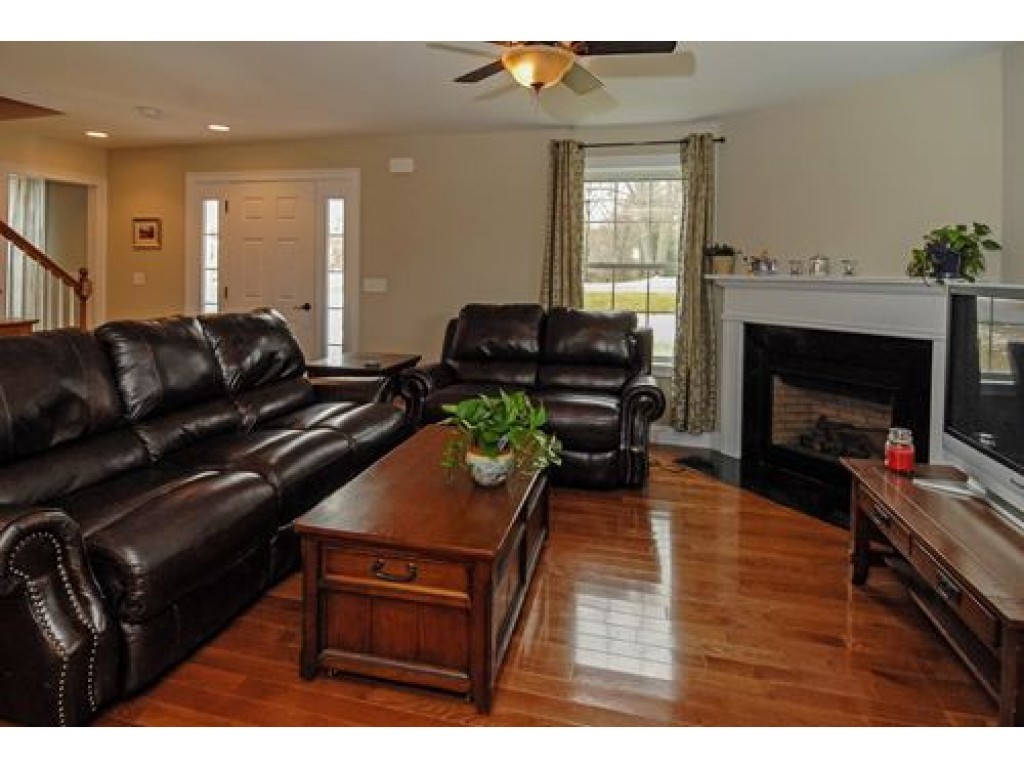 41 Lovell Road, Unit 1 Stratham, NH 03885 - Photo 9 of 17