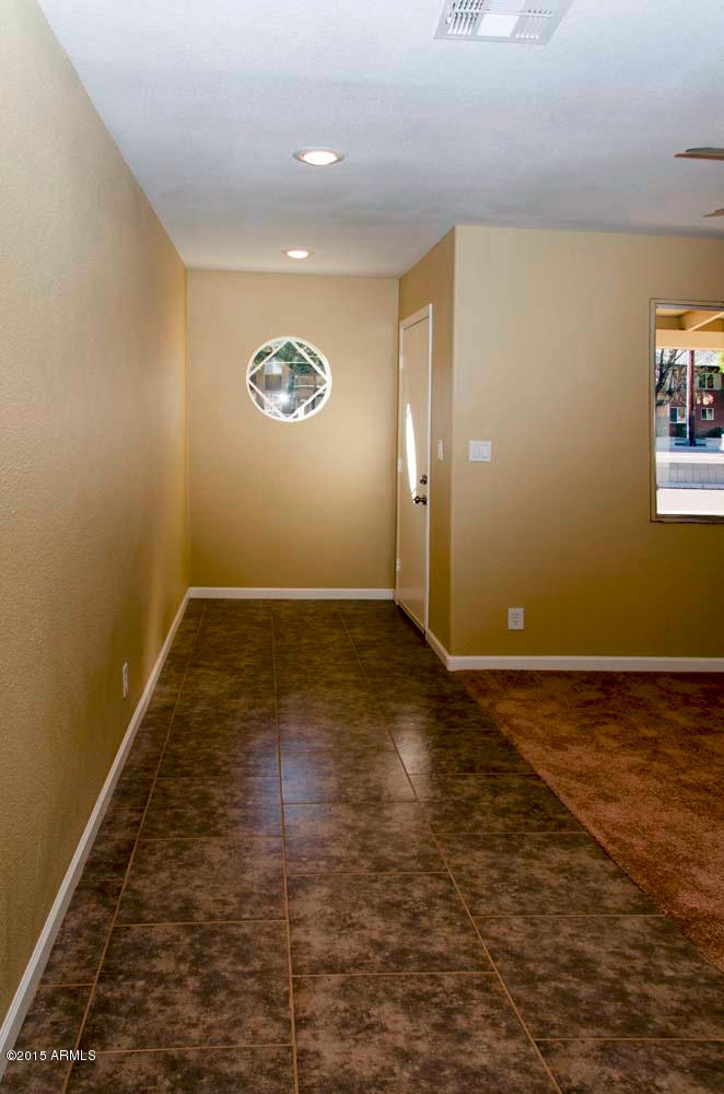 2314 East Cactus Road Phoenix, AZ 85022 - Photo 11 of 40 Entry Way