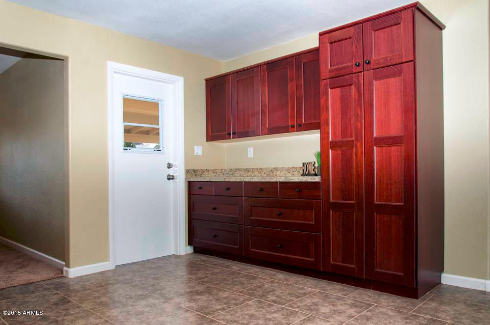 2314 East Cactus Road Phoenix, AZ 85022 - Photo 9 of 40 Kitchen 7