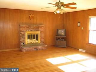 728 Meadowlark Road Audubon, PA 19403 - Photo 3 of 5 Gallery Image 3