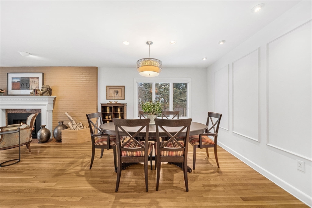 90 Elmwood Road Wellesley, MA 02481 - Photo 8 of 37 Gallery Image 8