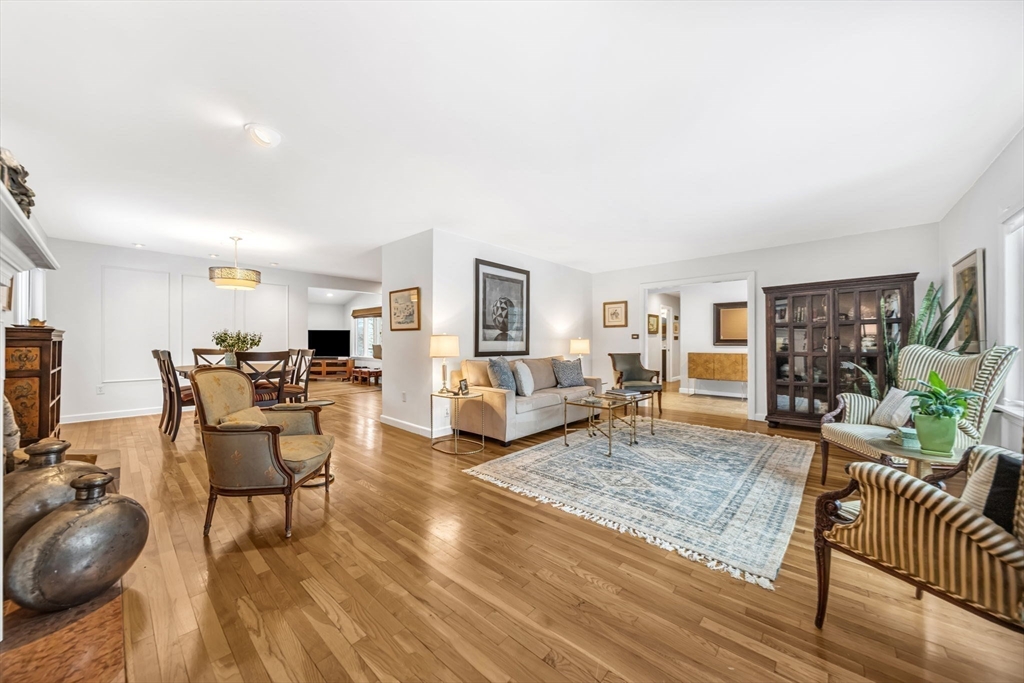 90 Elmwood Road Wellesley, MA 02481 - Photo 9 of 37 Gallery Image 9