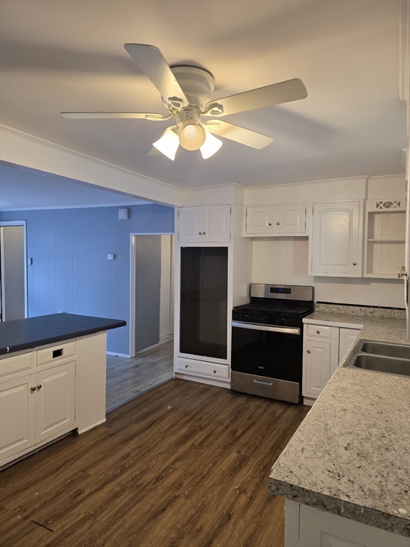292 Tecumseh Street Fall River, MA 02721 - Photo 4 of 11 Gallery Image 4