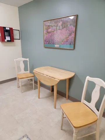 $2,200 | 3 Autumn Leaf Drive, Unit 14, Nashua, NH 03060