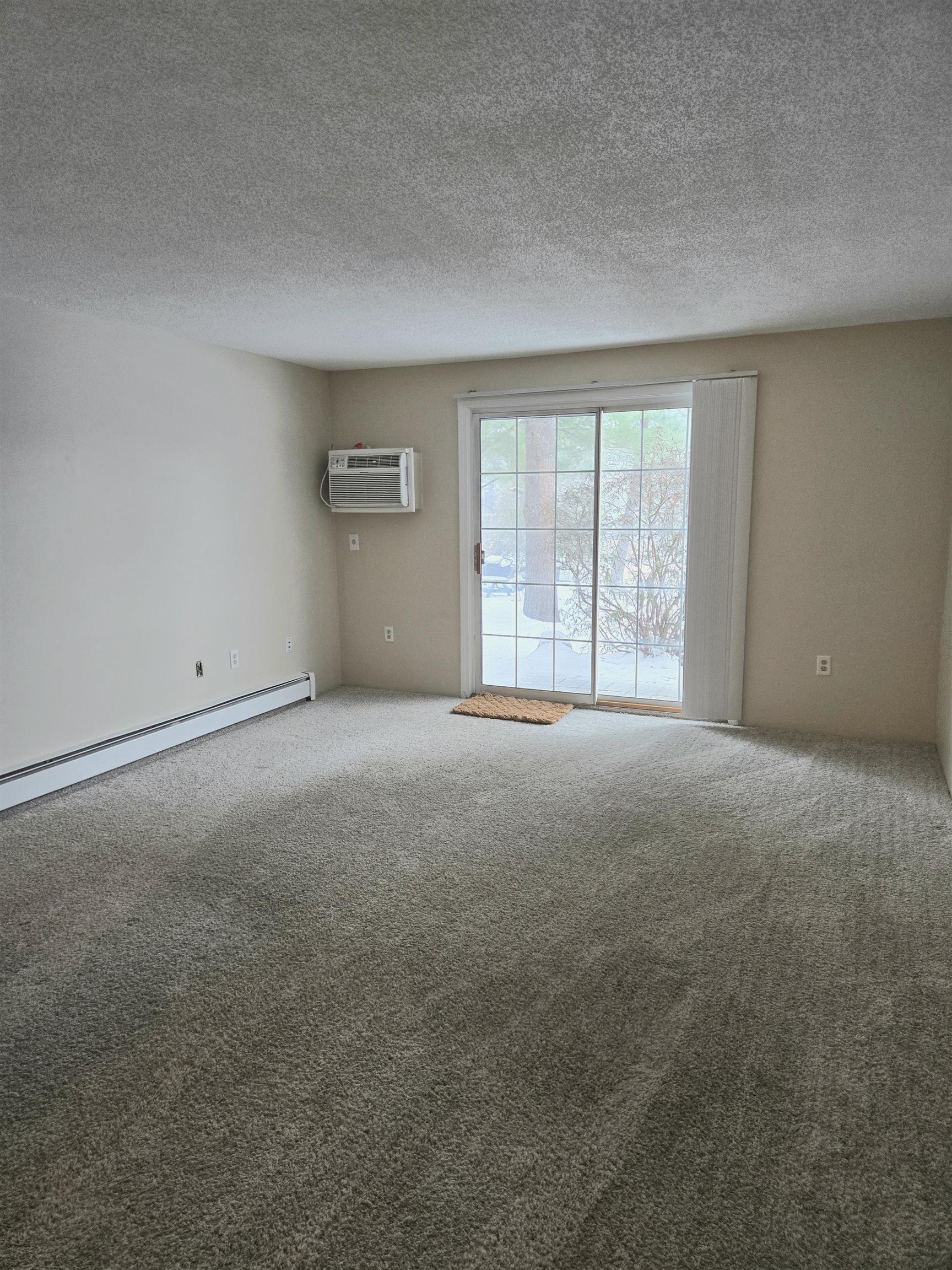 3 Autumn Leaf Drive, Unit 14 Nashua, NH 03060 - Photo 5 of 16