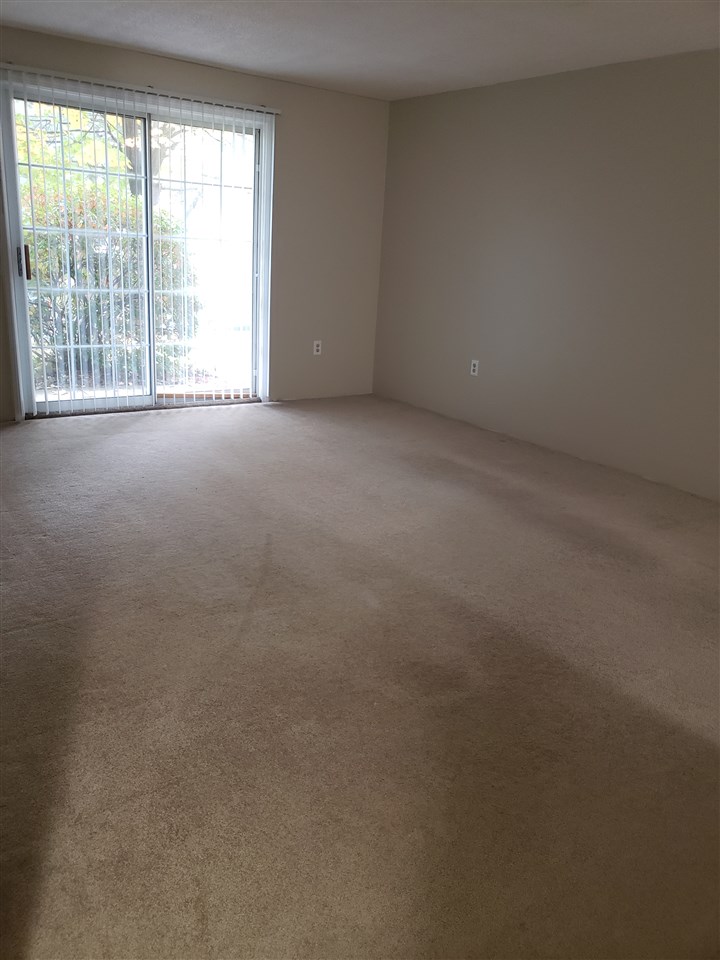 3 Autumn Leaf Drive, Unit 14 Nashua, NH 03060 - Photo 7 of 16