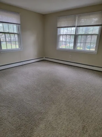 $2,200 | 3 Autumn Leaf Drive, Unit 14, Nashua, NH 03060