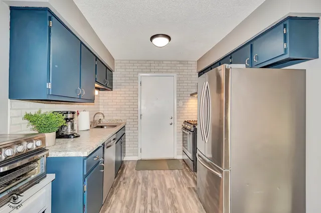 $194,900 | 9865 Cordoba Court, Unit 3A, Orland Park, IL 60462