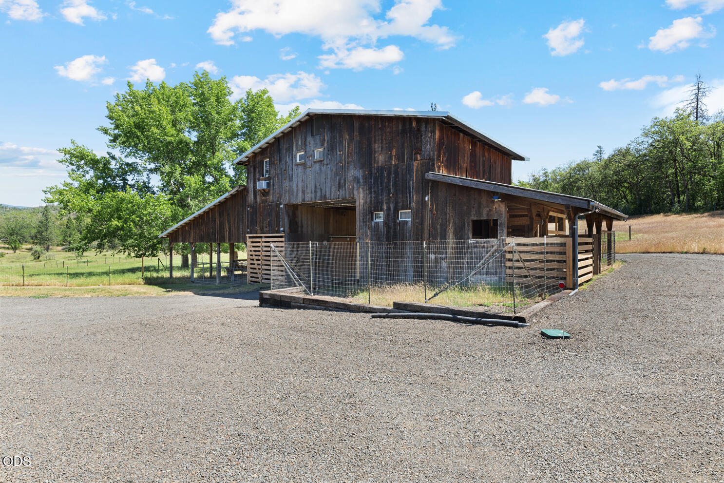 1800 South Obenchain Road Eagle Point, OR 97524 - Photo 10 of 64