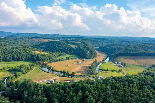 $199,000 | 221 Us Highway South, Fleetwood, NC 28626