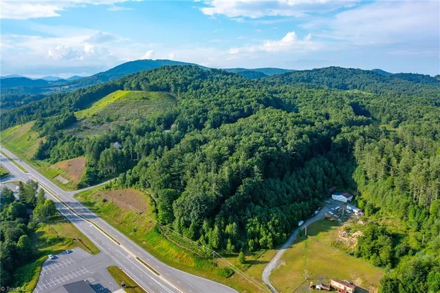 $199,000 | 221 Us Highway South, Fleetwood, NC 28626