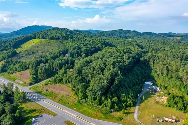 $199,000 | 221 Us Highway South, Fleetwood, NC 28626