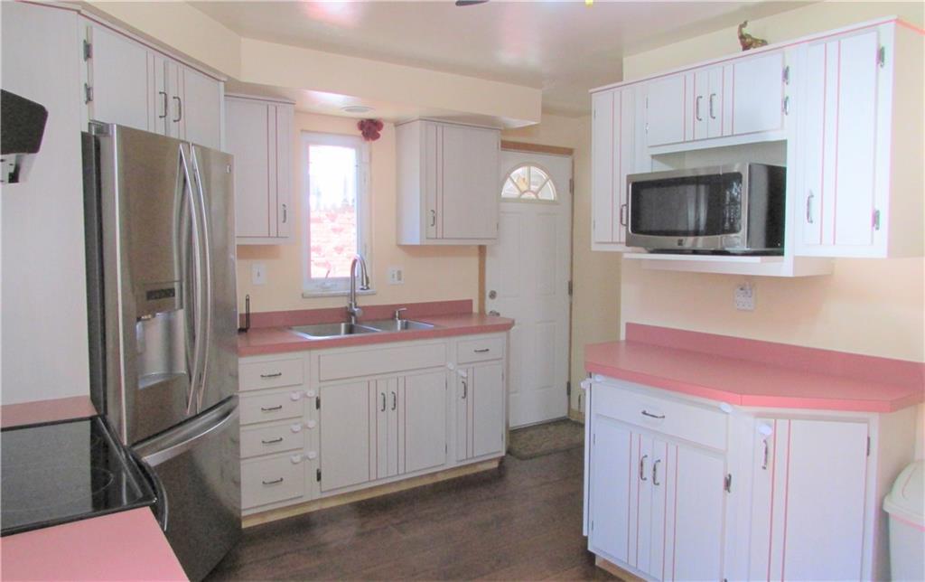 668 Kelso Road Mt. Lebanon, PA 15243 - Photo 6 of 25 Another view of the kitchen towards the side door.