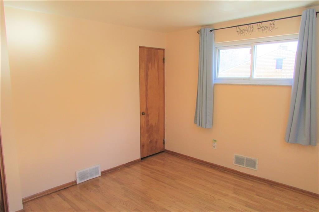 668 Kelso Road Mt. Lebanon, PA 15243 - Photo 9 of 25