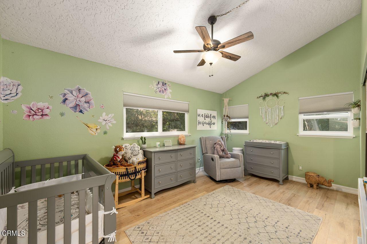 5854 Oak Knolls Road Simi Valley, CA 93063 - Photo 22 of 29 25_10280992_136570_136570-EI-125