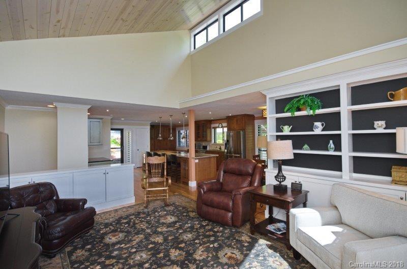 149 Country Ridge Road, Unit UN 5 Laurel Park, NC 28739 - Photo 4 of 20