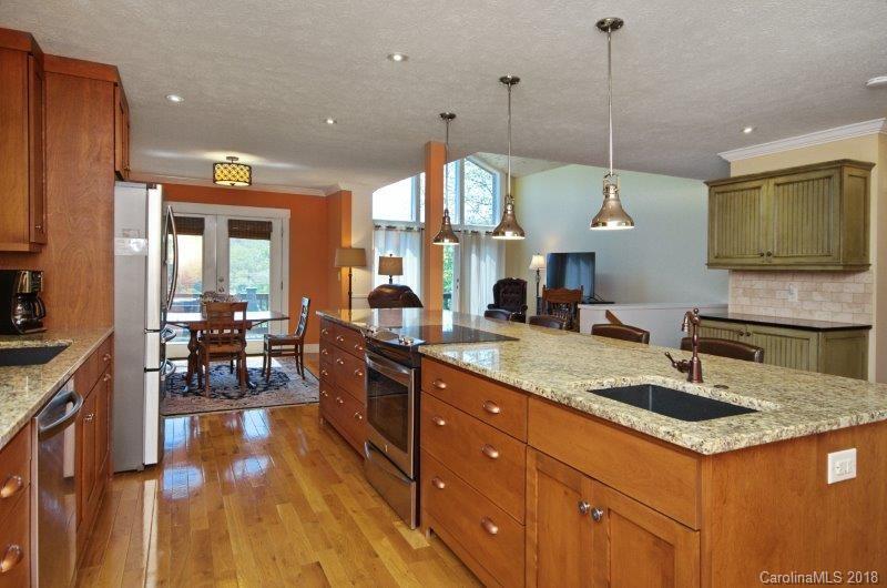 149 Country Ridge Road, Unit UN 5 Laurel Park, NC 28739 - Photo 5 of 20