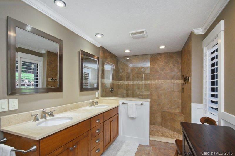 149 Country Ridge Road, Unit UN 5 Laurel Park, NC 28739 - Photo 10 of 20
