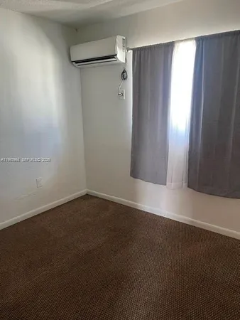 $1,950 | 1151 West 28th Street, Unit 9, Hialeah, FL 33010