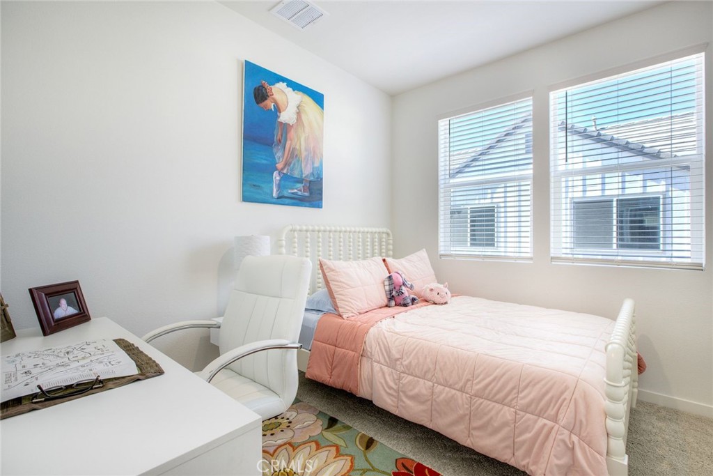 32711 Brunello Way Temecula, CA 92591 - Photo 27 of 70 Secondary Bedroom - 1