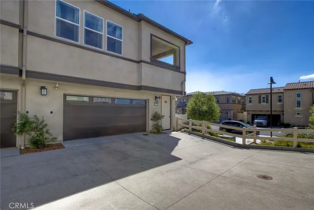 $575,000 | 32711 Brunello Way, Temecula, CA 92591