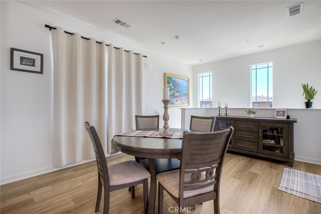 32711 Brunello Way Temecula, CA 92591 - Photo 8 of 70 Dining area