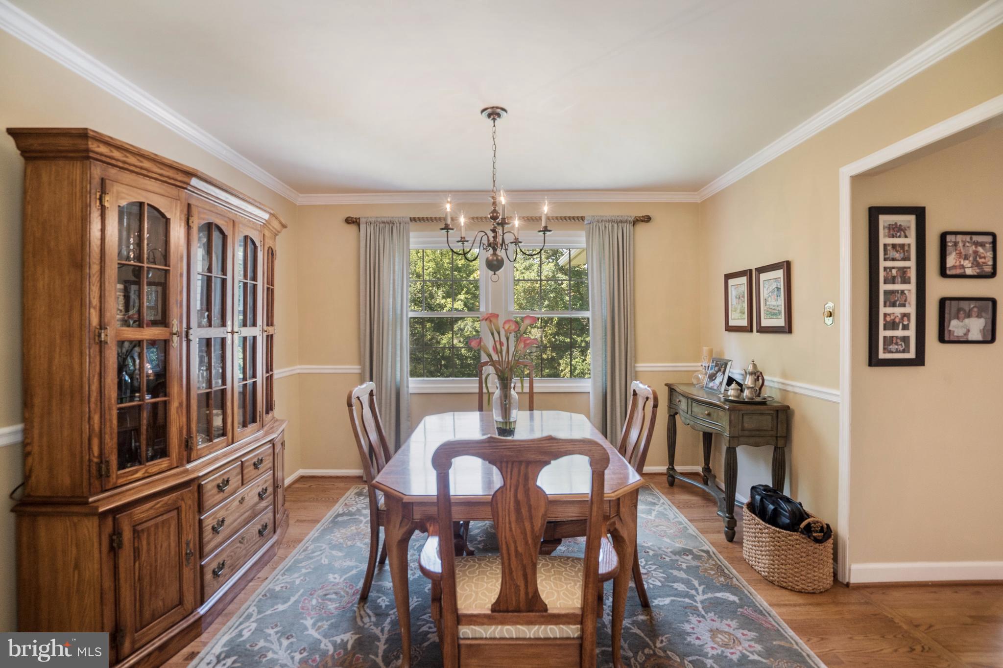 4313 Sir Walter Road Olney, MD 20832 - Photo 5 of 30 Dining Room