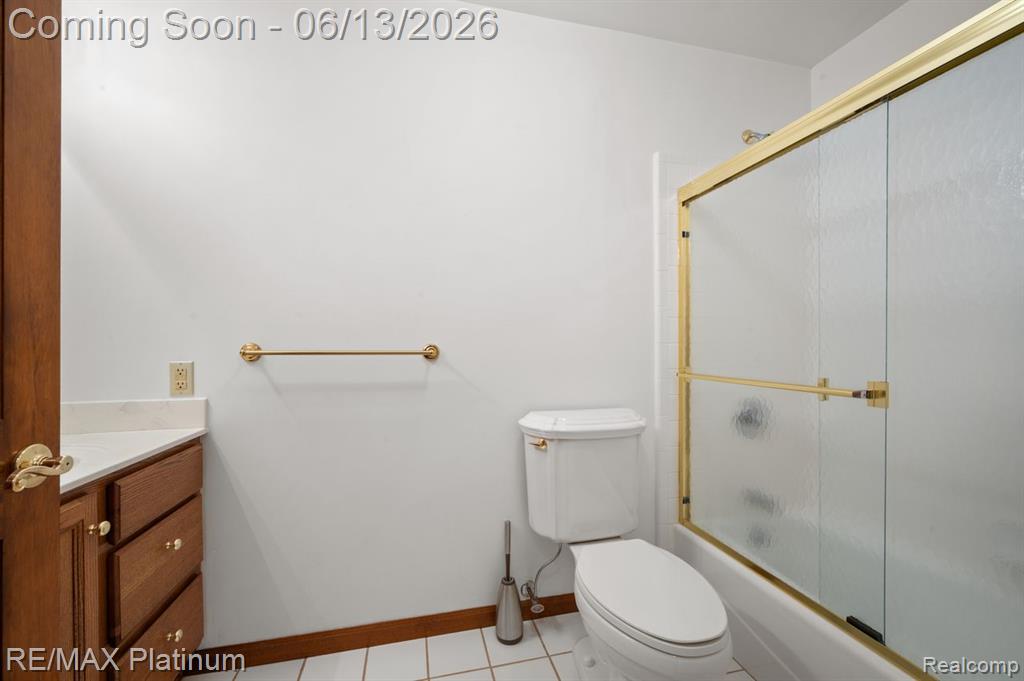 12902 Autumn Ridge Court Milford, MI 48380 - Photo 31 of 73