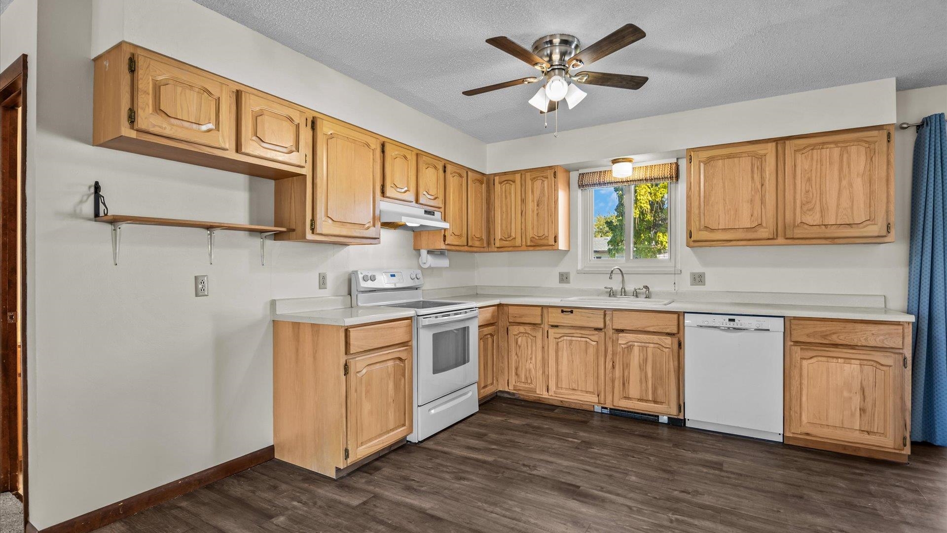 484 Sheldon Road Grand Junction, CO 81504 - Photo 8 of 36 Gallery Image 8