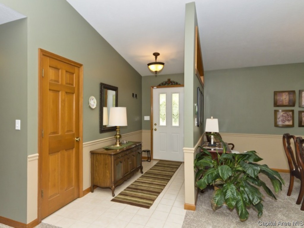 1408 James Street Springfield, IL 62703 - Photo 2 of 22