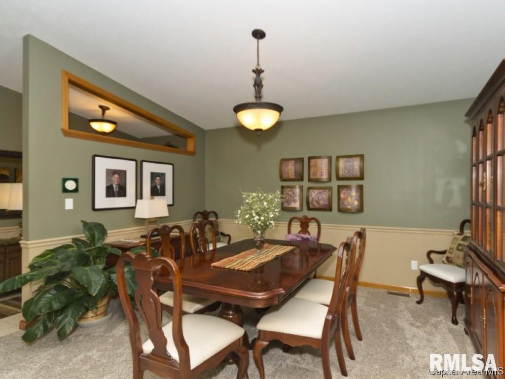1408 James Street Springfield, IL 62703 - Photo 3 of 22