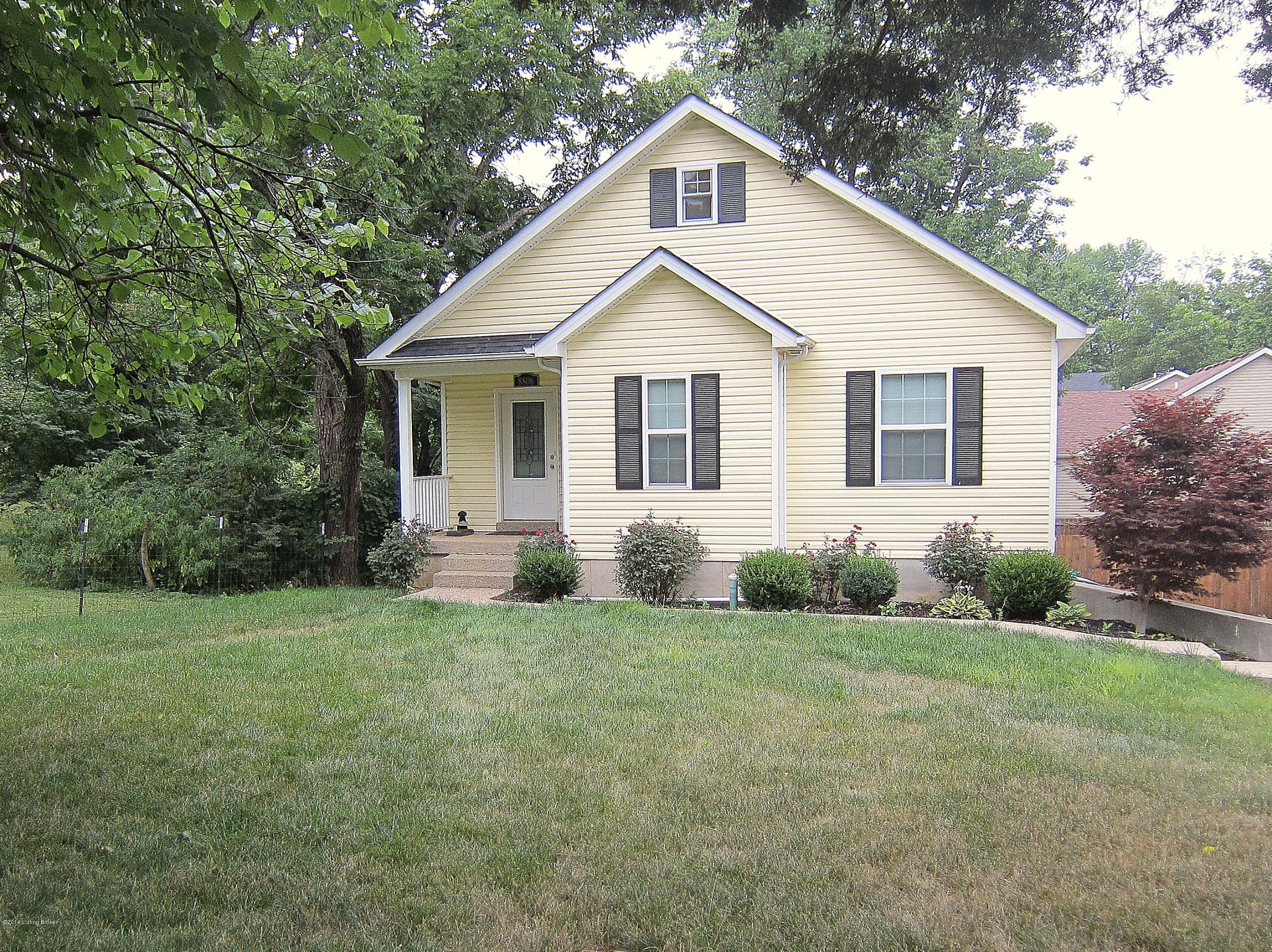 8806 Maple Road Louisville, KY 40219 - Photo 1 of 14 01_FRONT
