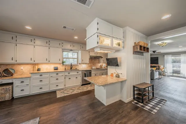 $389,000 | 4112 Brooks Baker Avenue, Lakeside, TX 76135