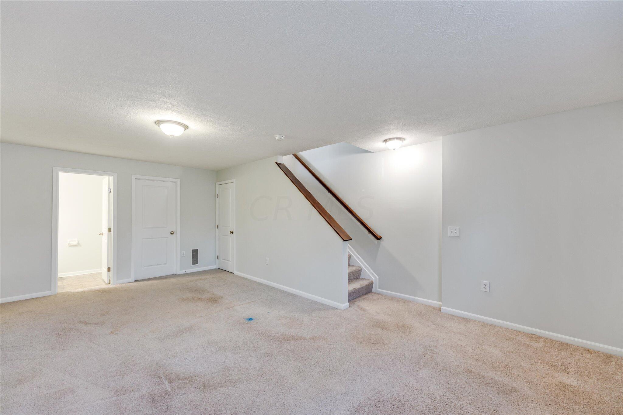6213 Needletail Road Columbus, OH 43230 - Photo 28 of 45