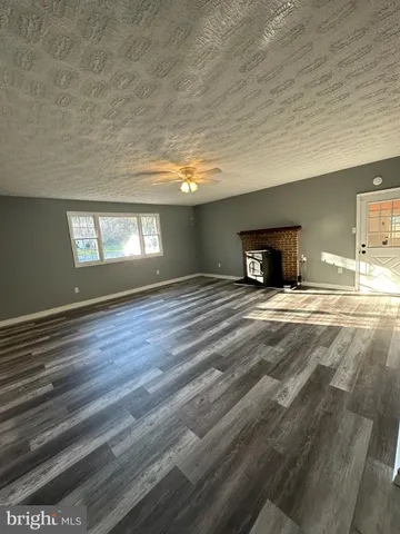 $2,500 | 44075 Louisdale Road, California, MD 20619