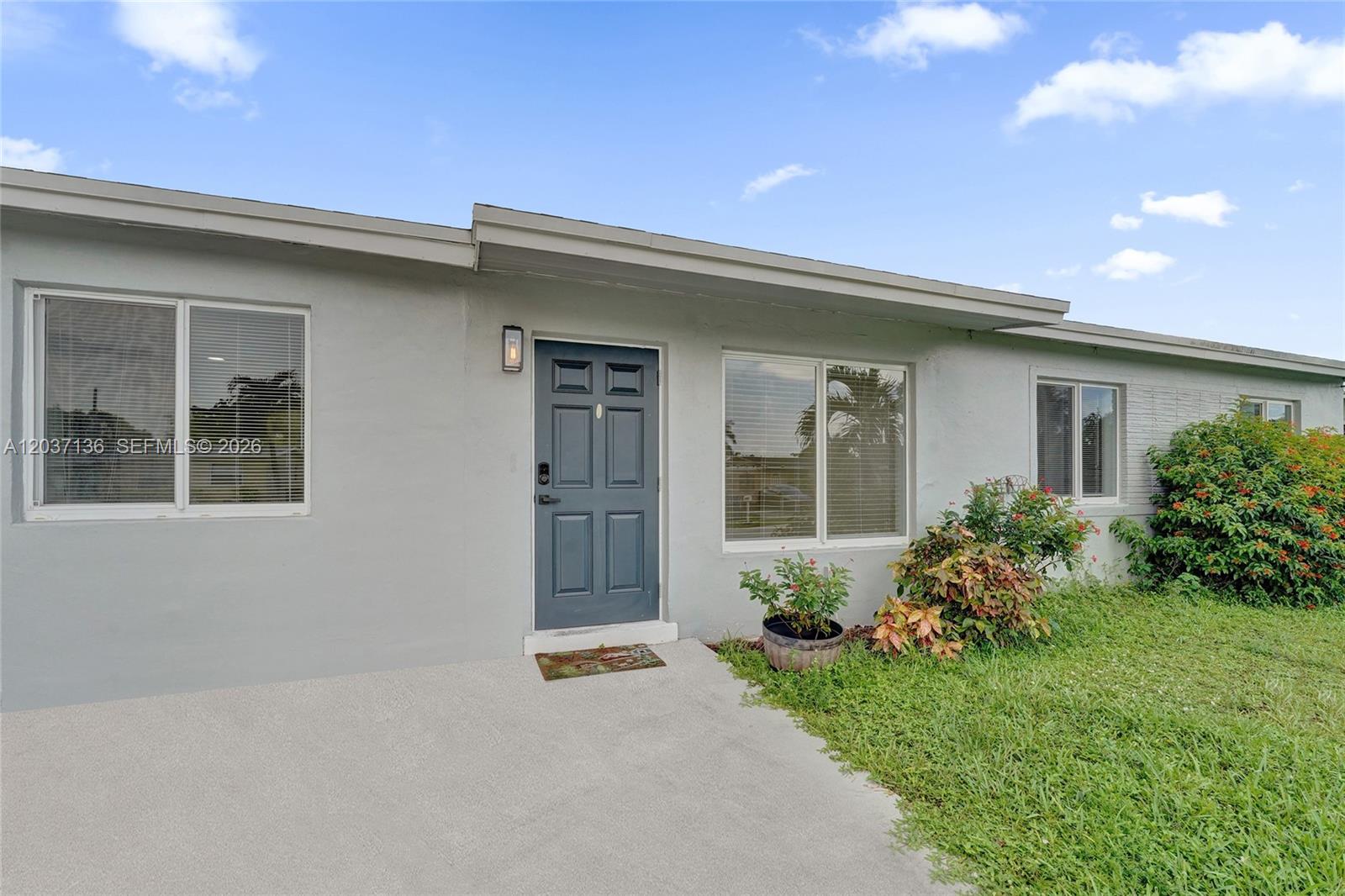 5701 Southwest 37th Street Davie, FL 33314 - Photo 8 of 73