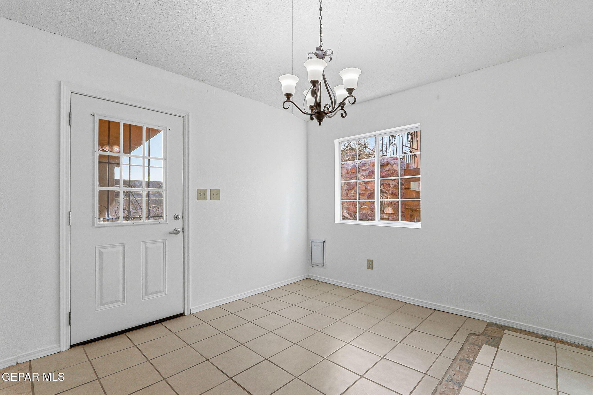 5421 Gate Ridge Circle El Paso, TX 79932 - Photo 13 of 43 13-web-or-mls-IMG_3483