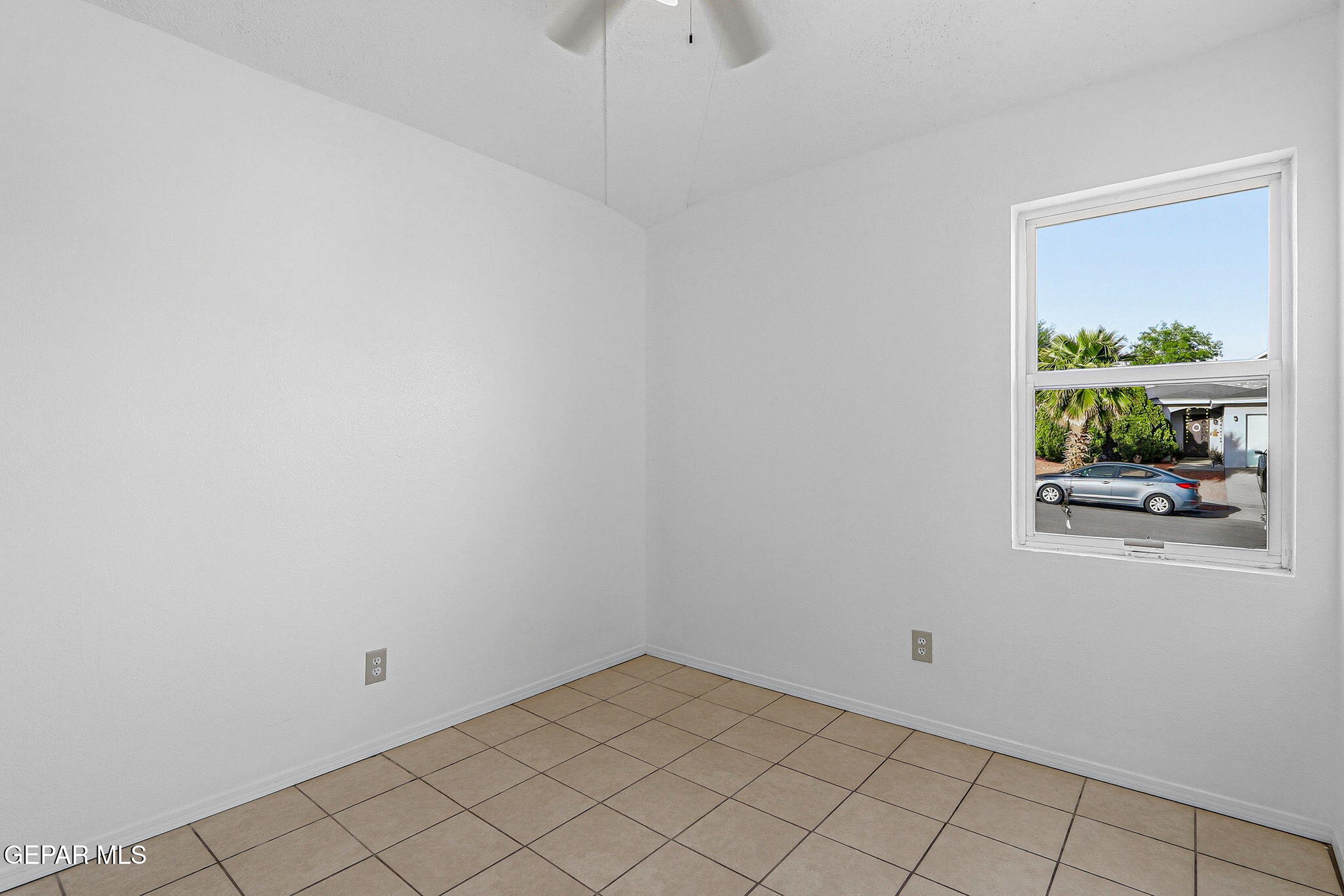 5421 Gate Ridge Circle El Paso, TX 79932 - Photo 22 of 43 23-web-or-mls-IMG_3546
