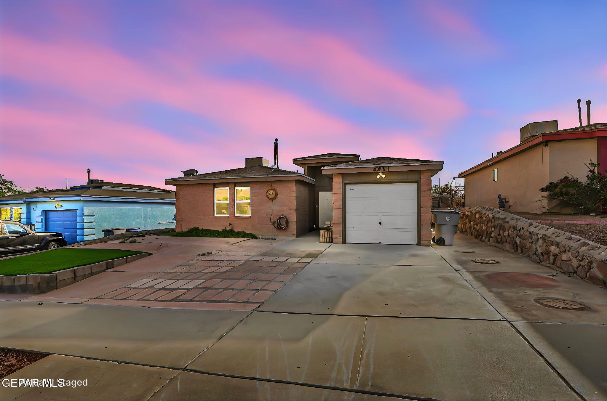 5421 Gate Ridge Circle El Paso, TX 79932 - Photo 6 of 43 6-web-or-mls-IMG_3443 day to dusk