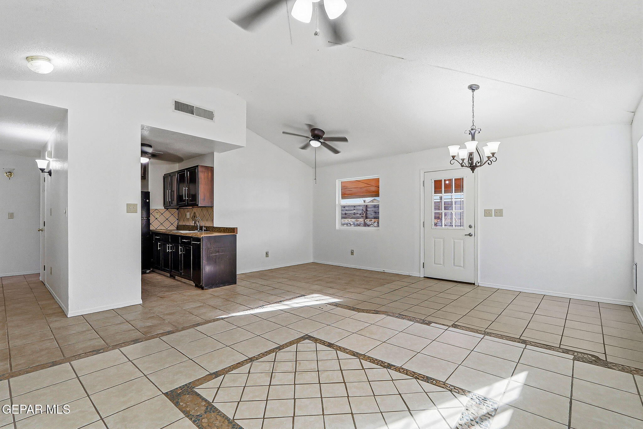 5421 Gate Ridge Circle El Paso, TX 79932 - Photo 9 of 43 9-web-or-mls-IMG_3462