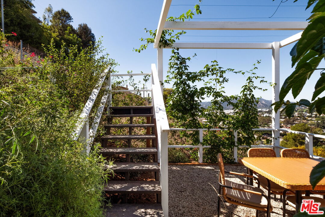 3663 Kinney Street Los Angeles, CA 90065 - Photo 24 of 28 a view of outdoor space and patio