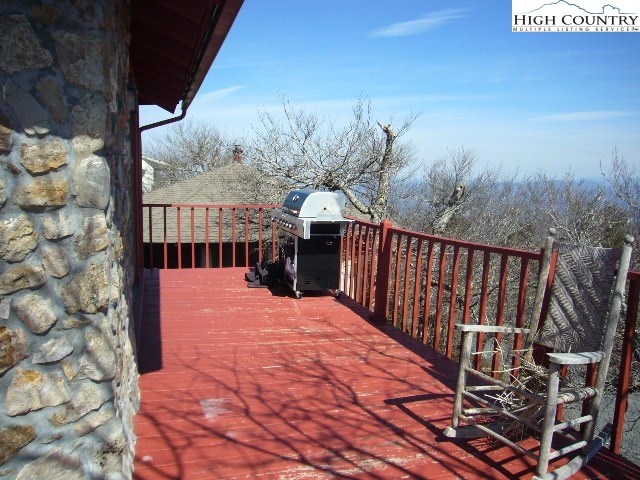 117 Skiloft Road Beech Mountain, NC 28604 - Photo 13 of 15 Gallery Image 13