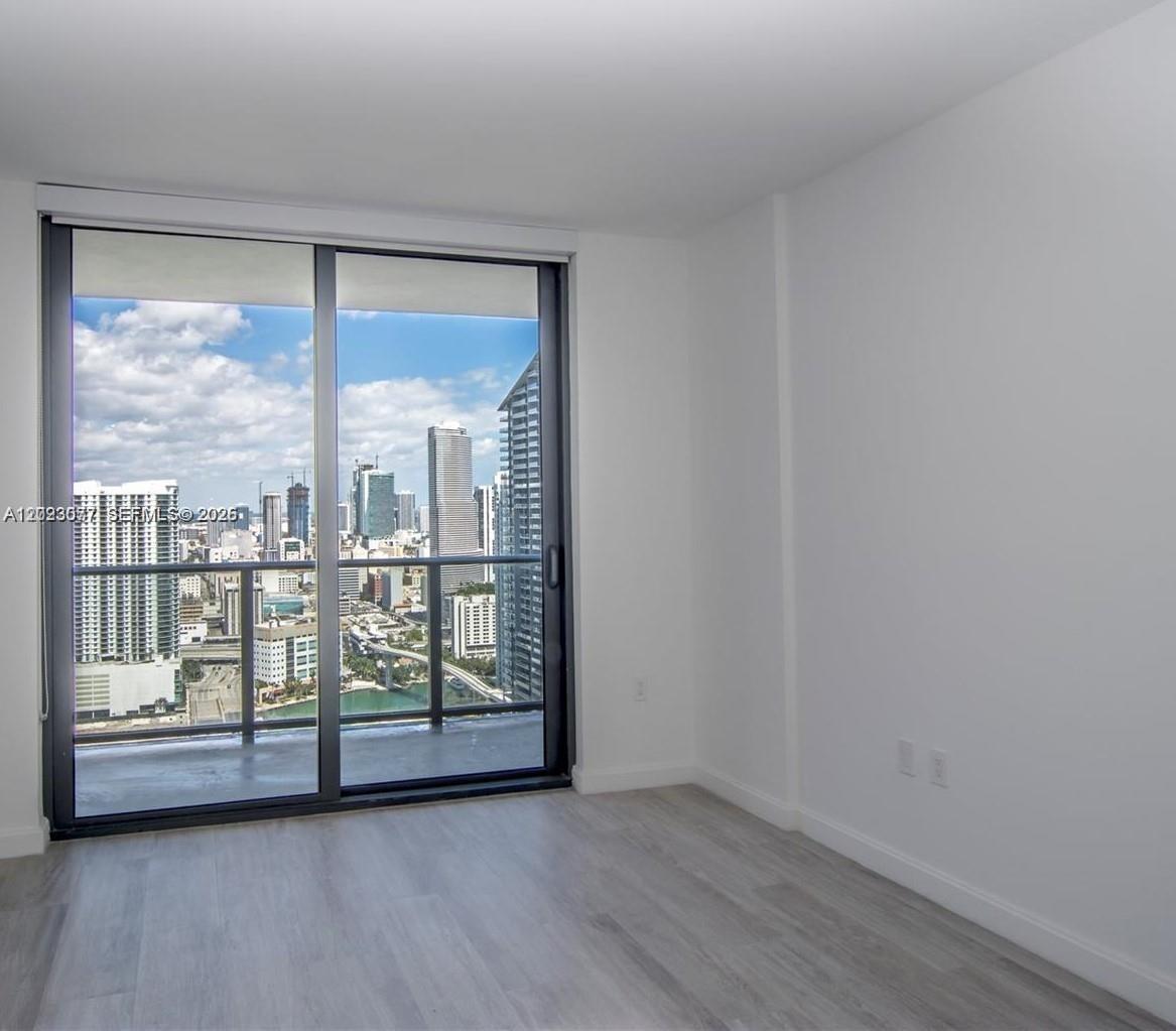 45 Southwest 9th Street, Unit 3501 Miami, FL 33130 - Photo 16 of 19