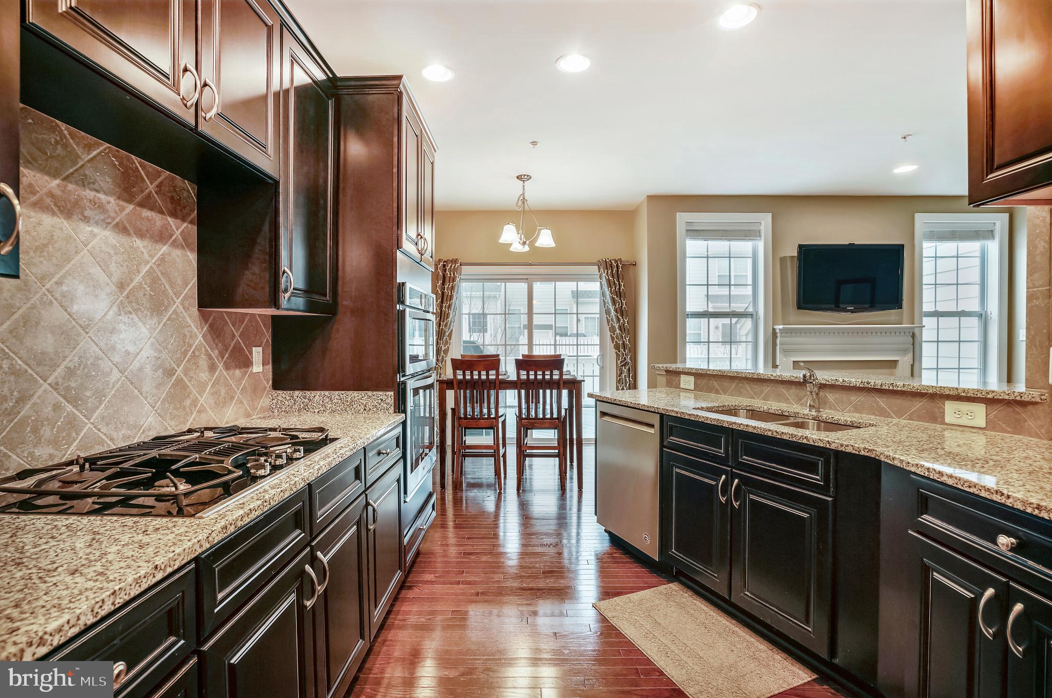 7659 Elmcrest Road Hanover, MD 21076 - Photo 2 of 34